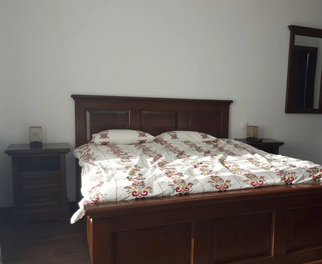 Camera denumita vara in livada bunicului